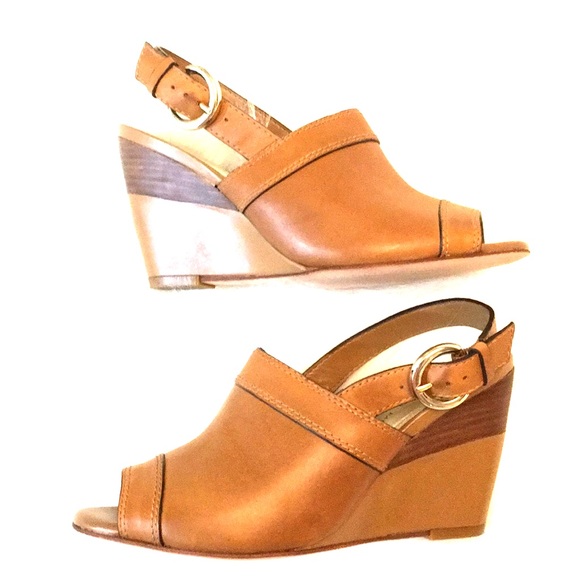 ANTONIO MELANI Shoes - Antonio Melani leather wedge